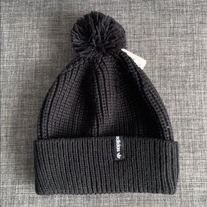 NWT Adidas women’s black beanie